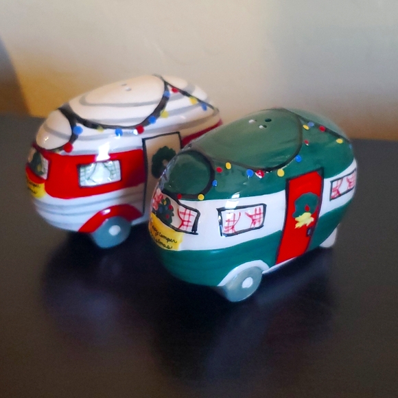 Other - Shaker Set Camping Trailer Salt And Pepper Happy Campers Retro RV Christmas